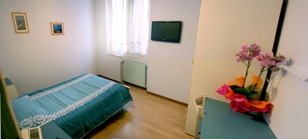 Albergo Savoia ออสเปดาเลตตี ภายนอก รูปภาพ